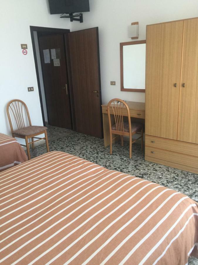 Hotel Margherita Sottomarina Luaran gambar